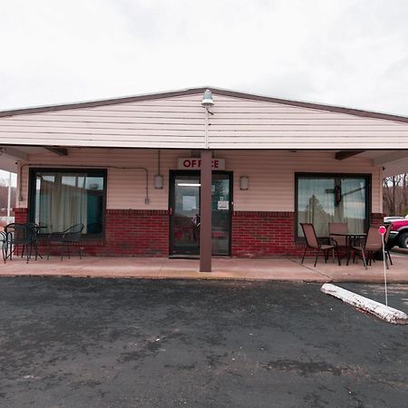 Oyo达尔顿pa I-81酒店 Craig 外观 照片